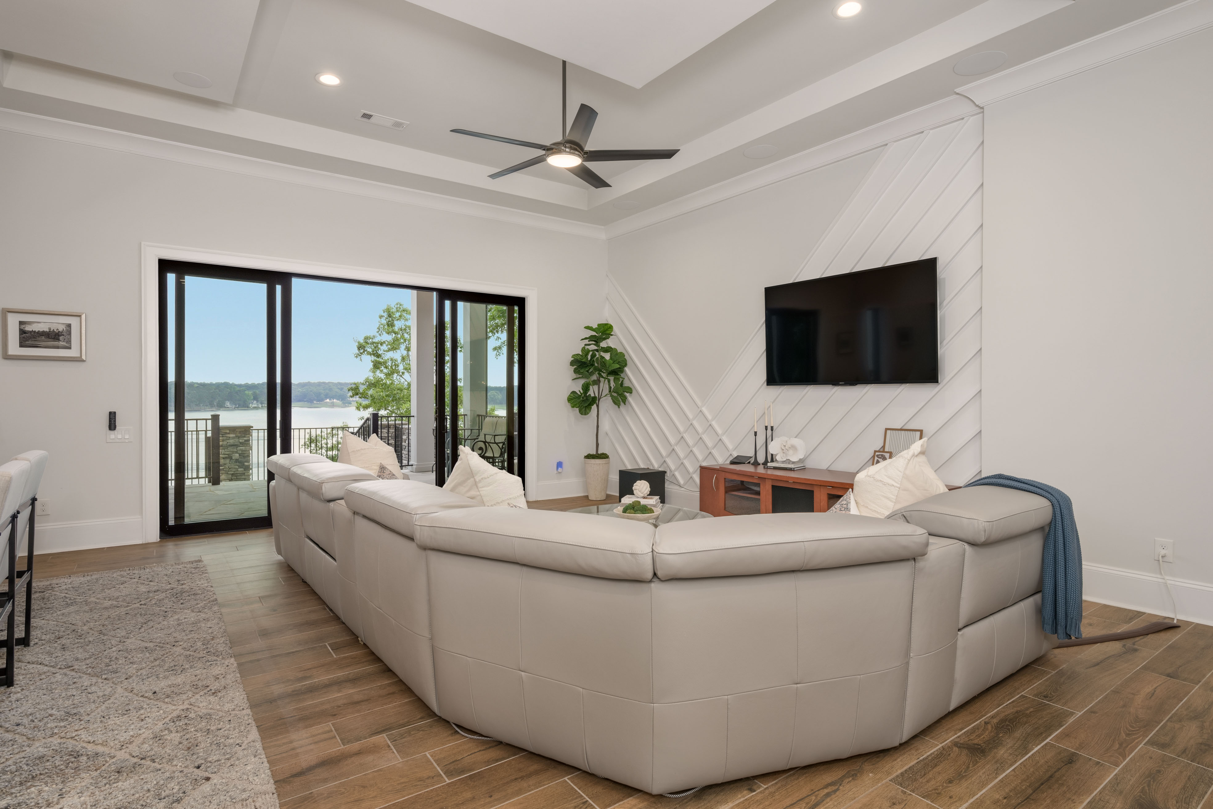 2871 Linger Longer Drive image 36